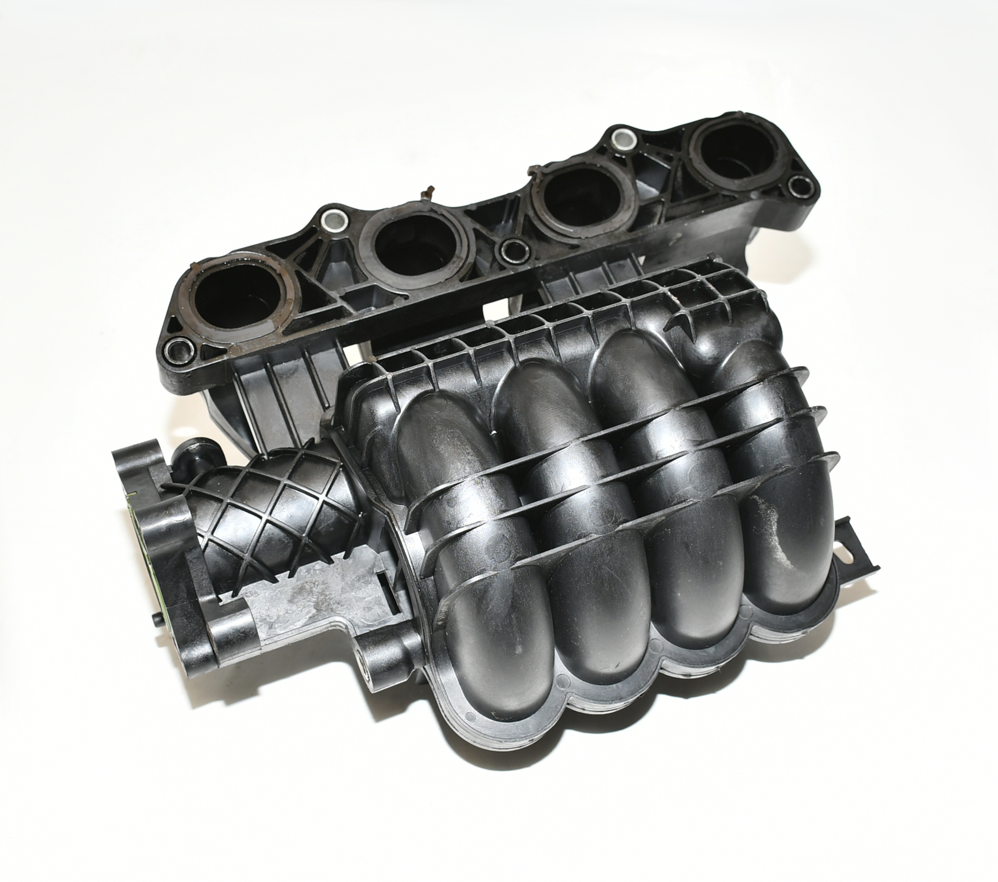 Ansaugbrücke Ansaugkrümmer Saugstutzen  MN143823 Colt 6 CZC Cabrio 1,5 80KW 