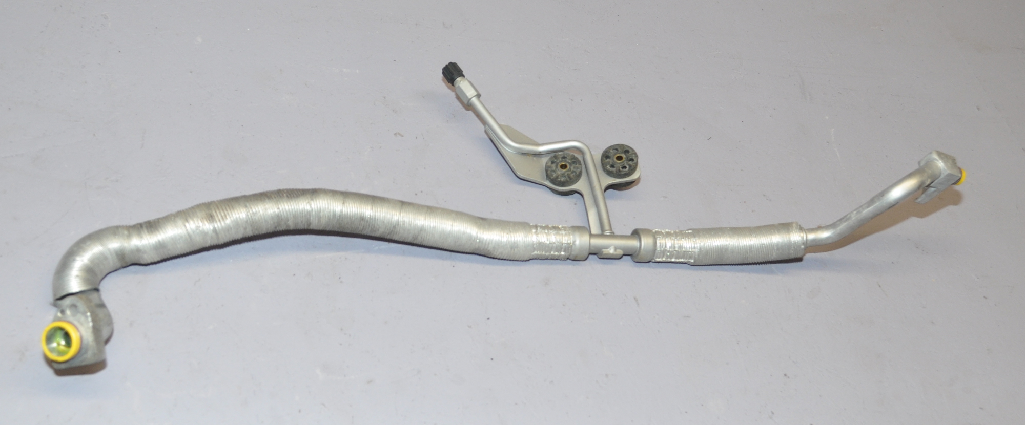 Kältemittelschlauch Klimaleitung  64536910802 E60 520I Original BMW 