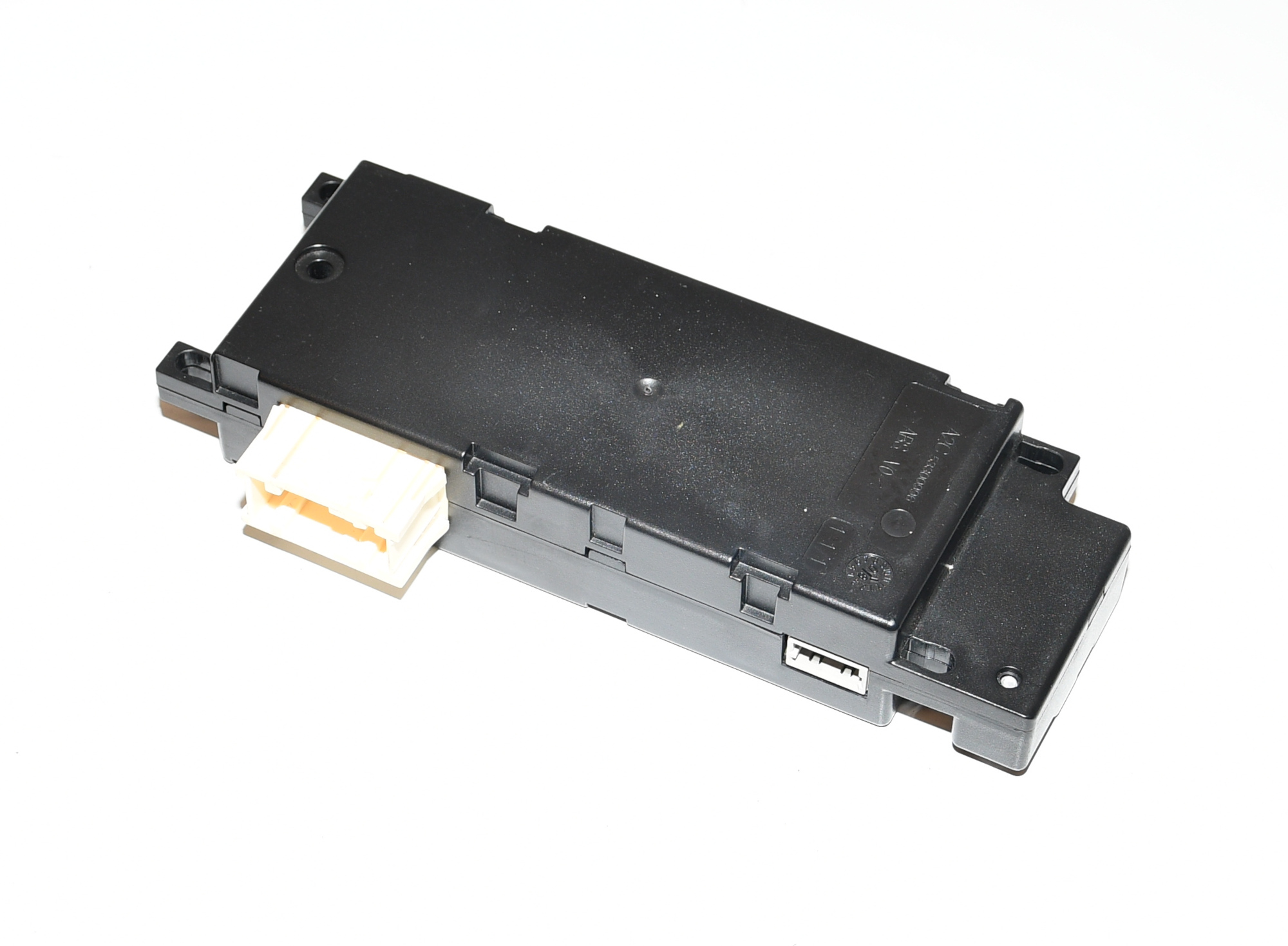 Steuergerät Multimediabuchse Media-IN  USB 9666001080 207 CC Cabrio Original 