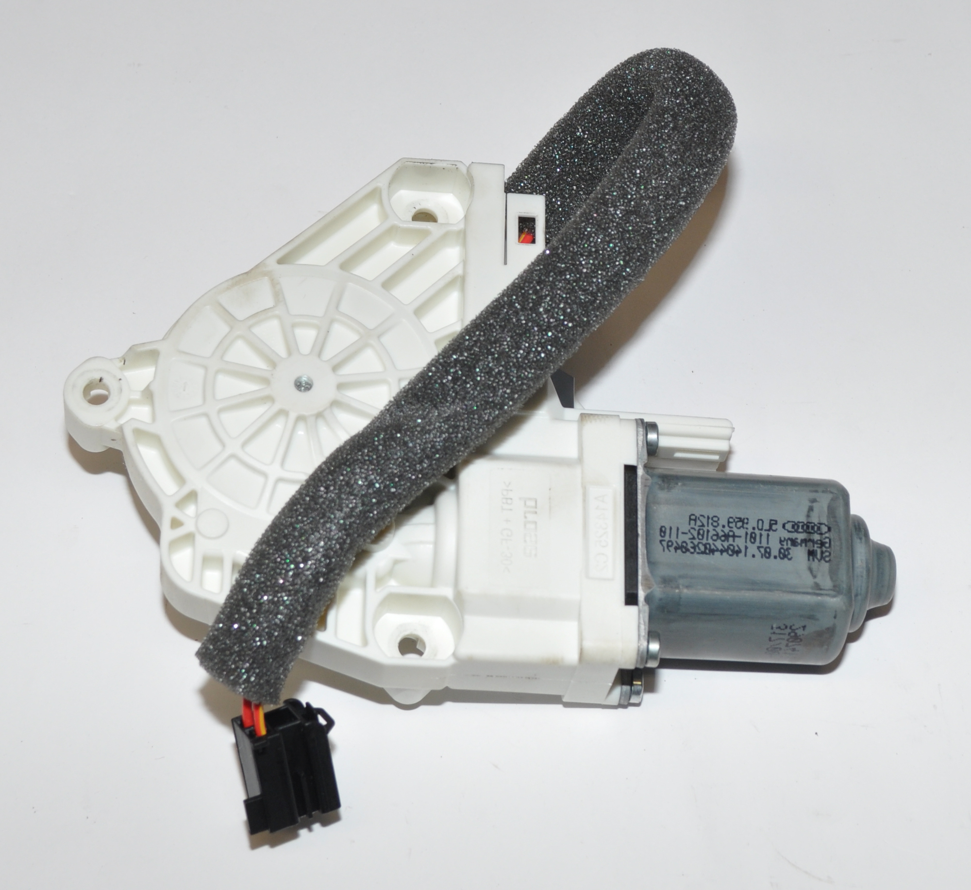 Fensterhebermotor Hinten,Rechts 5L0959812A Yeti Original brose 