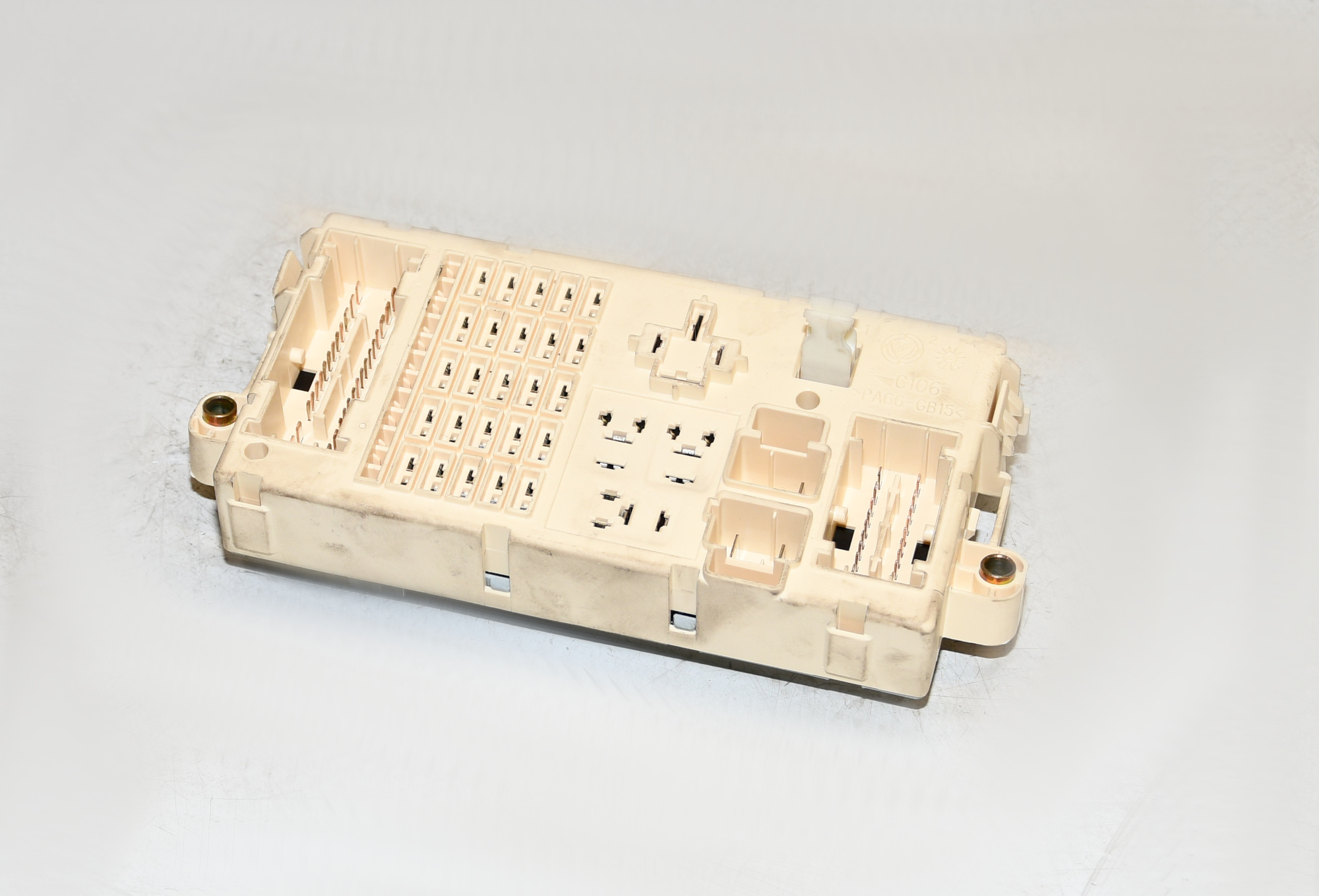 Steuergerät Sicherungskasten Zentralelektrik  46558758 Alfa Romeo 147 Original 