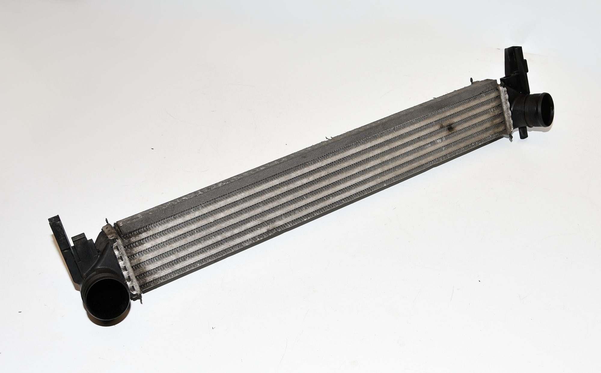 Ladeluftkühler LLK Intercooler  6R0145805 Ibiza 6J ST Original Behr 
