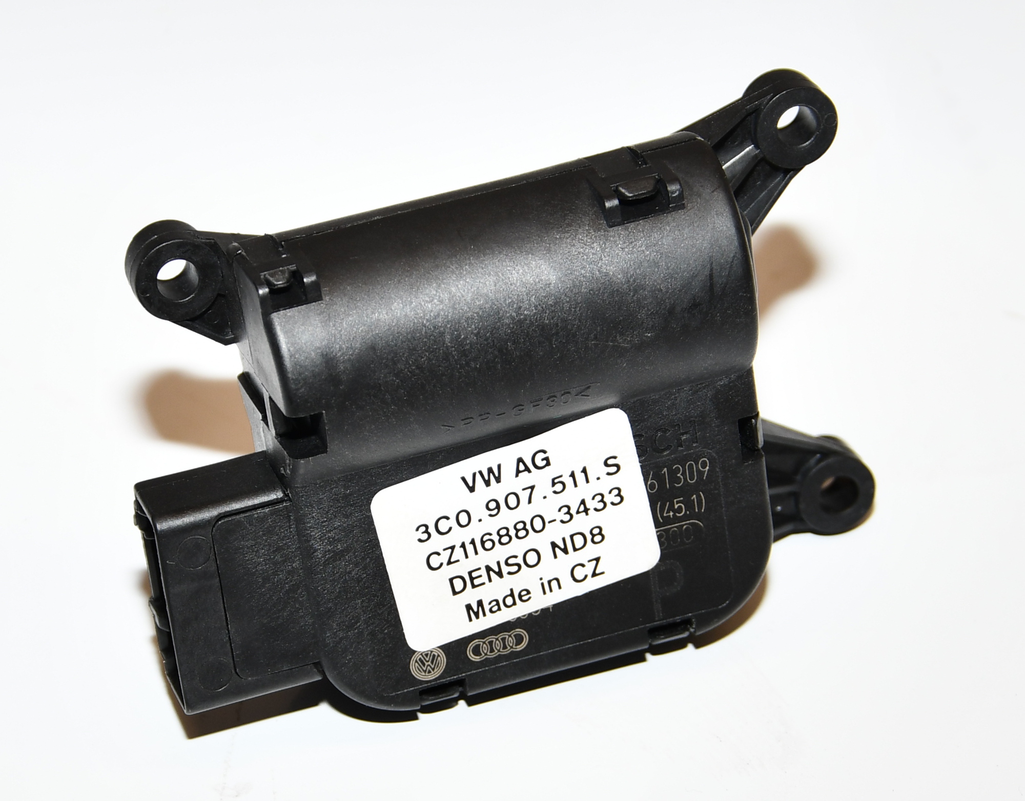 Stellmotor Umluftbetriebsmöglichkeit Heizungskasten  3C0907511S Original Denso 