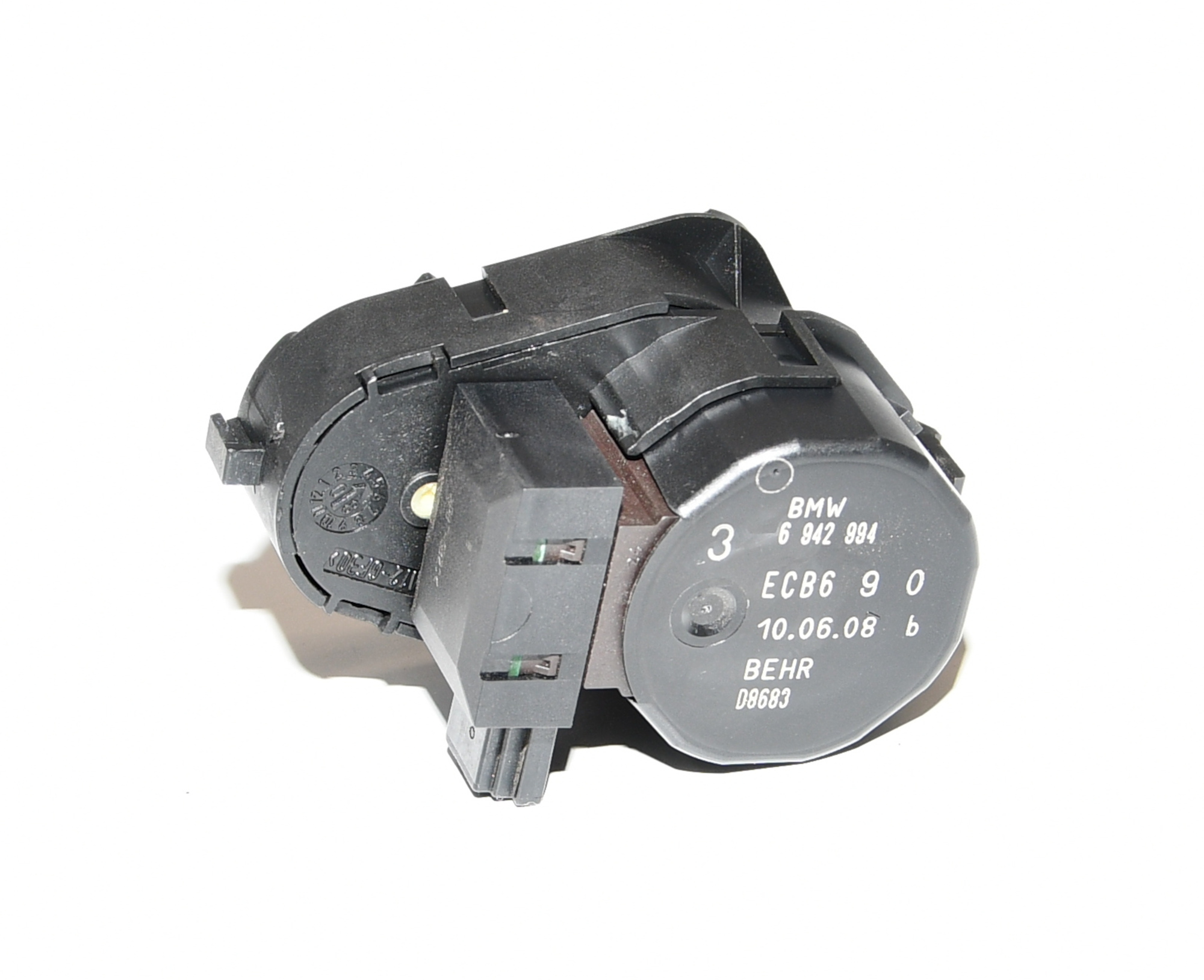 Stellmotor Defrosterklappe Heizungskasten  6942994 E60 525d Original Behr 