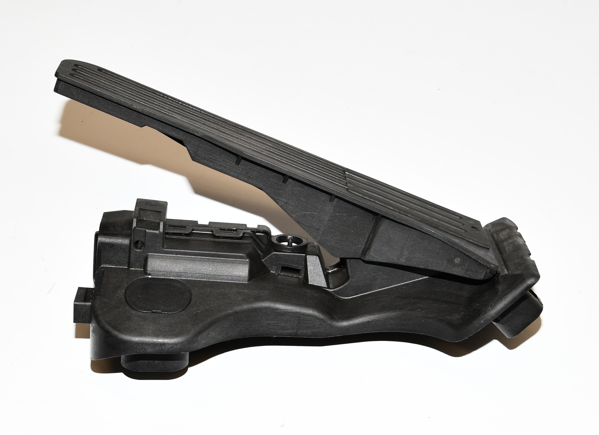 Pedalkappe Gaspedal  1Q1721503 EOS Original Hella 