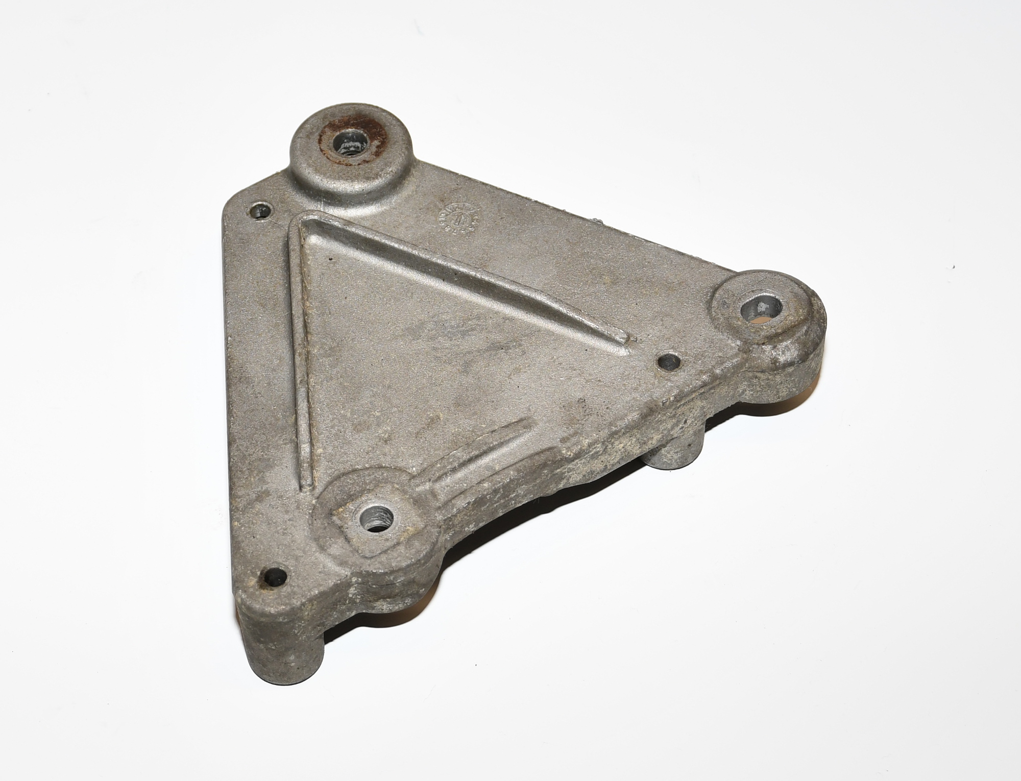 Kompakthalter Aggregatehalter  Klimakompressor 55567289 Meriva B 1,4 103KW Opel 