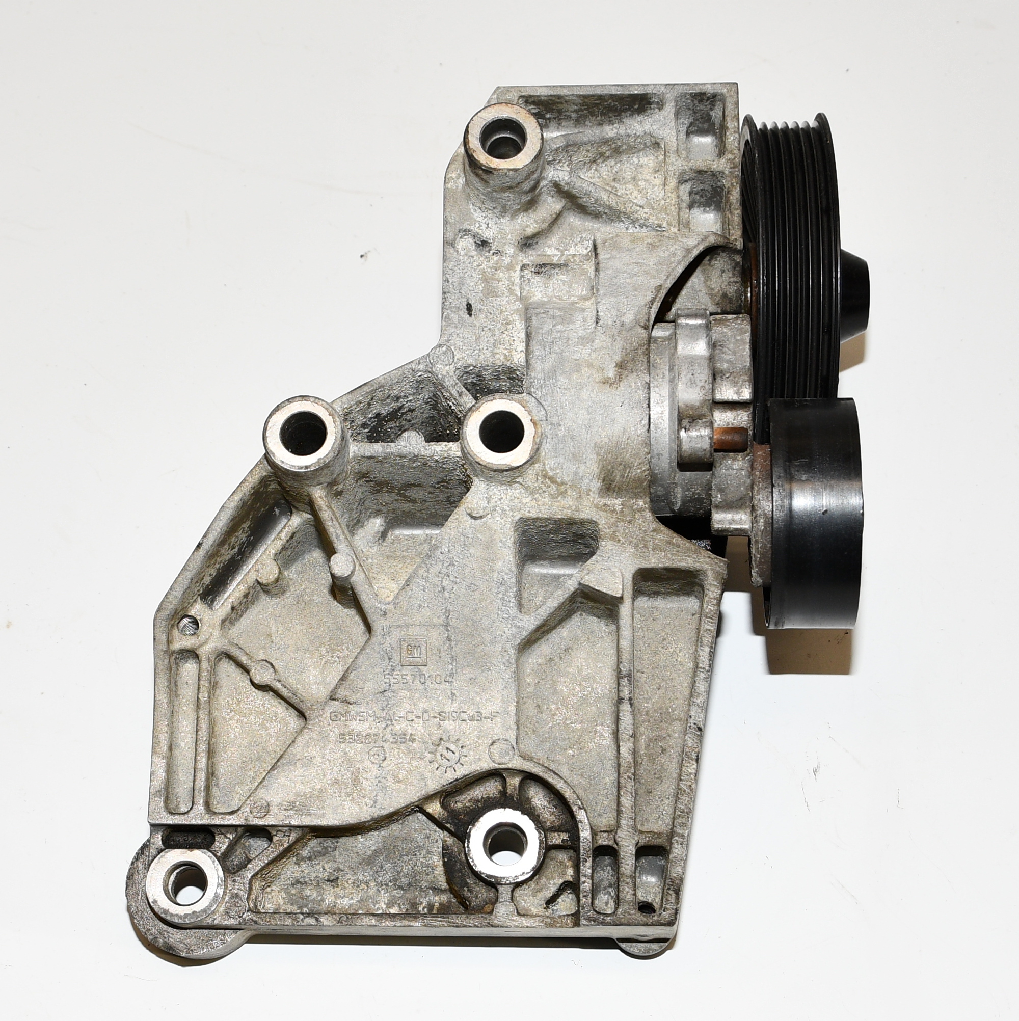 Konsole Aggregateträger  55570104 Astra J Caravan A20DTH 118KW A20D Original 