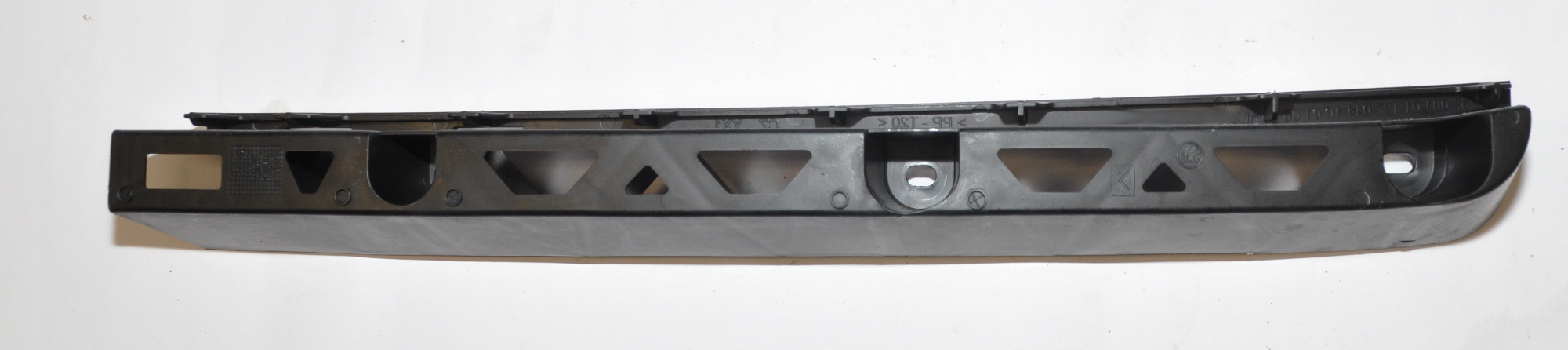 Führungsprofil Stoßstangenprofil Hinten,Rechts 5J6807864  Original Skoda 
