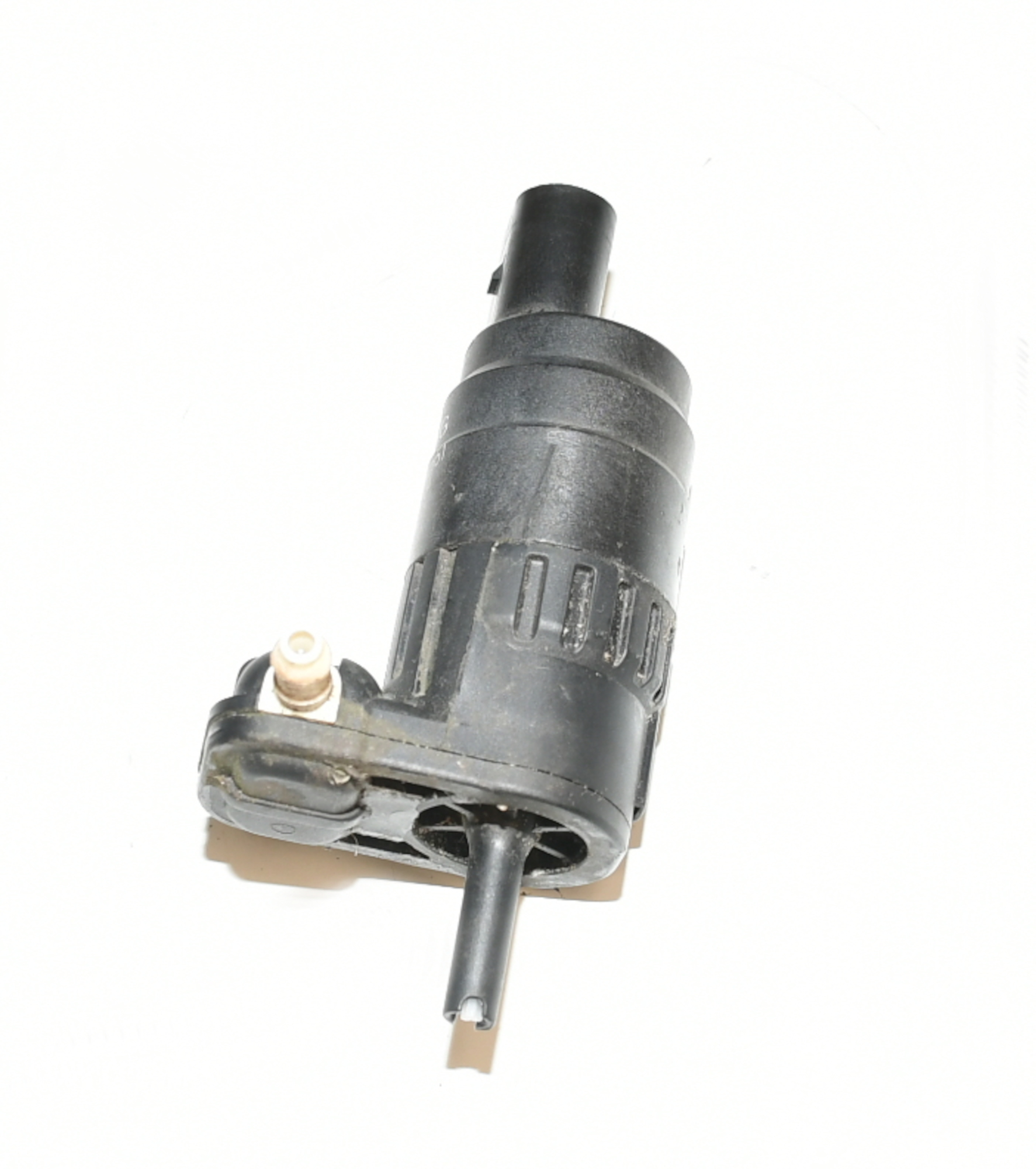 Waschwasserpumpe Scheibenreinigung  1K6955651 Passat Variant 3C5 Original VW 