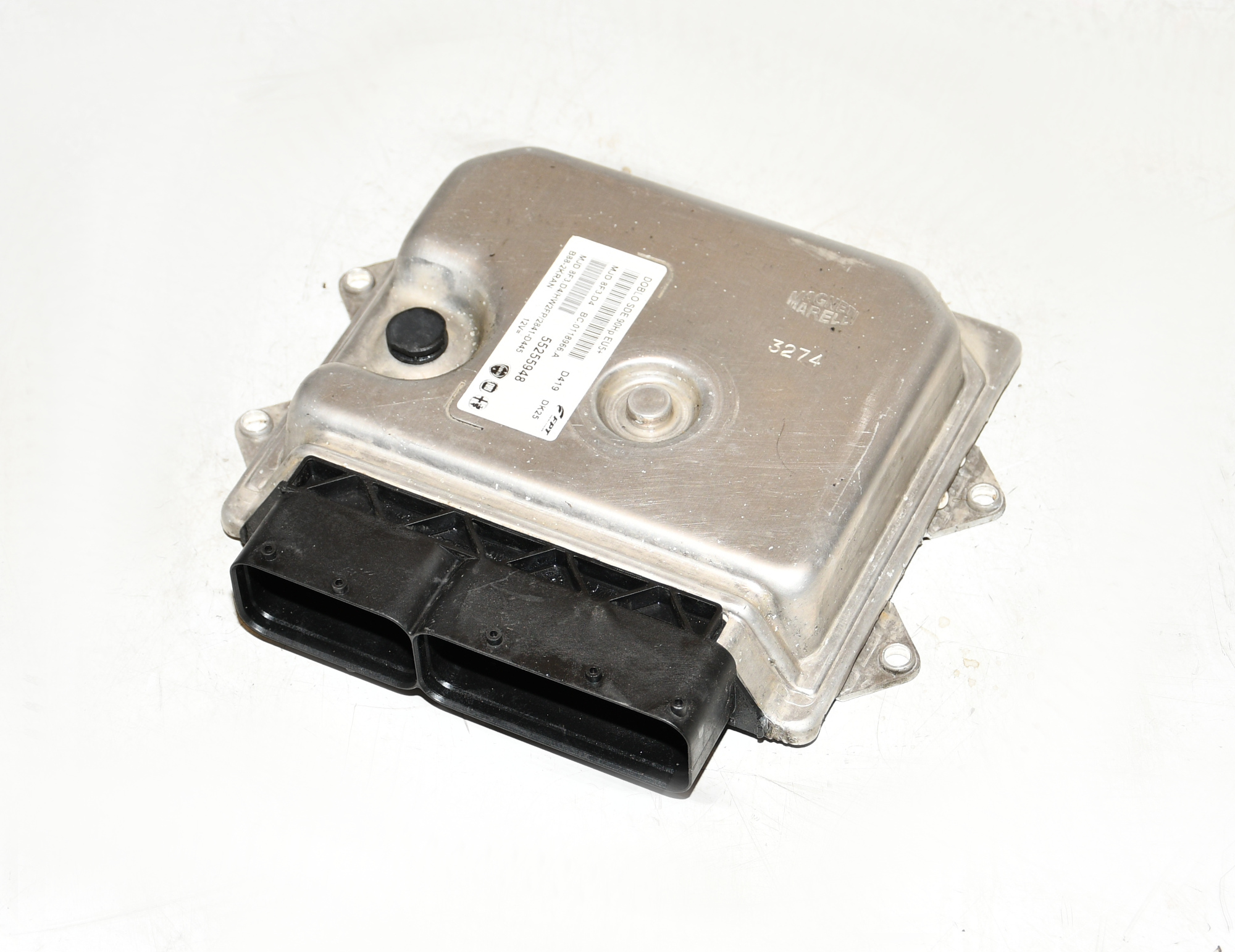 Motorsteuergerät  55255948 Doblo Kombi 1,3 66KW 199 A3.000 Original Fiat 