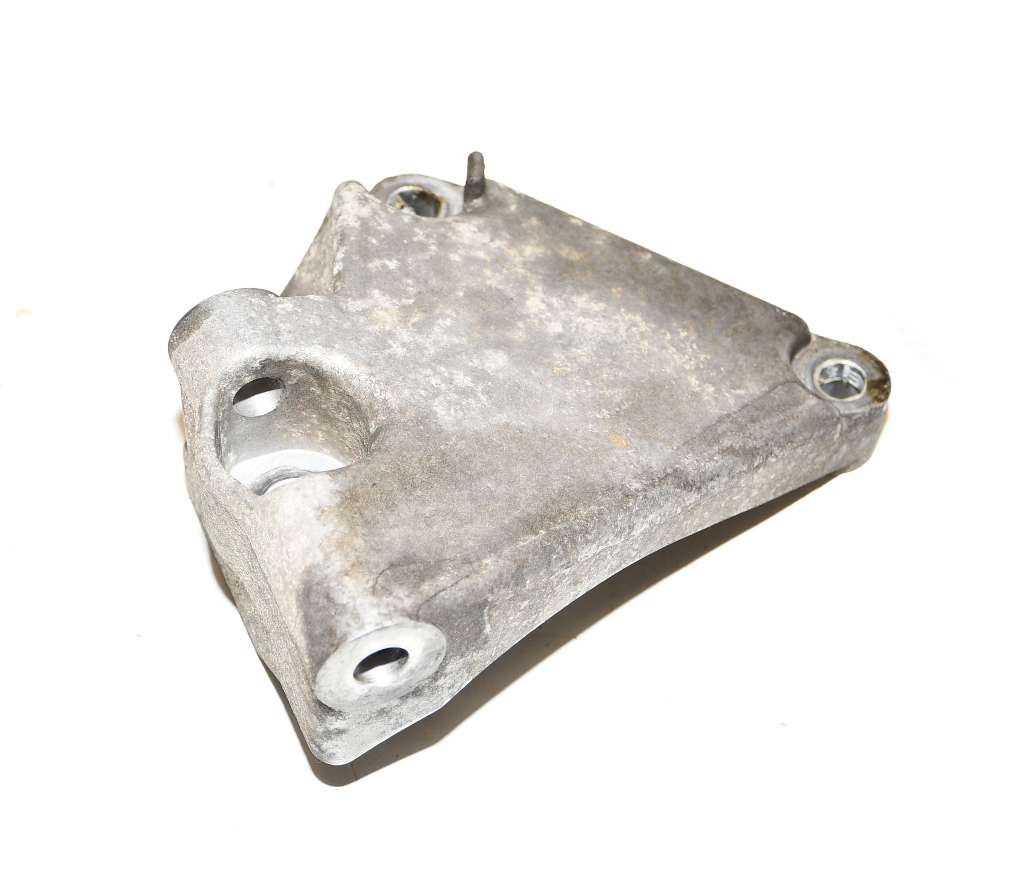 Lichtmaschine Drehstromgenerator  Halter 047903143L Fabia I 1 6Y2 1,4 44KW AZF 