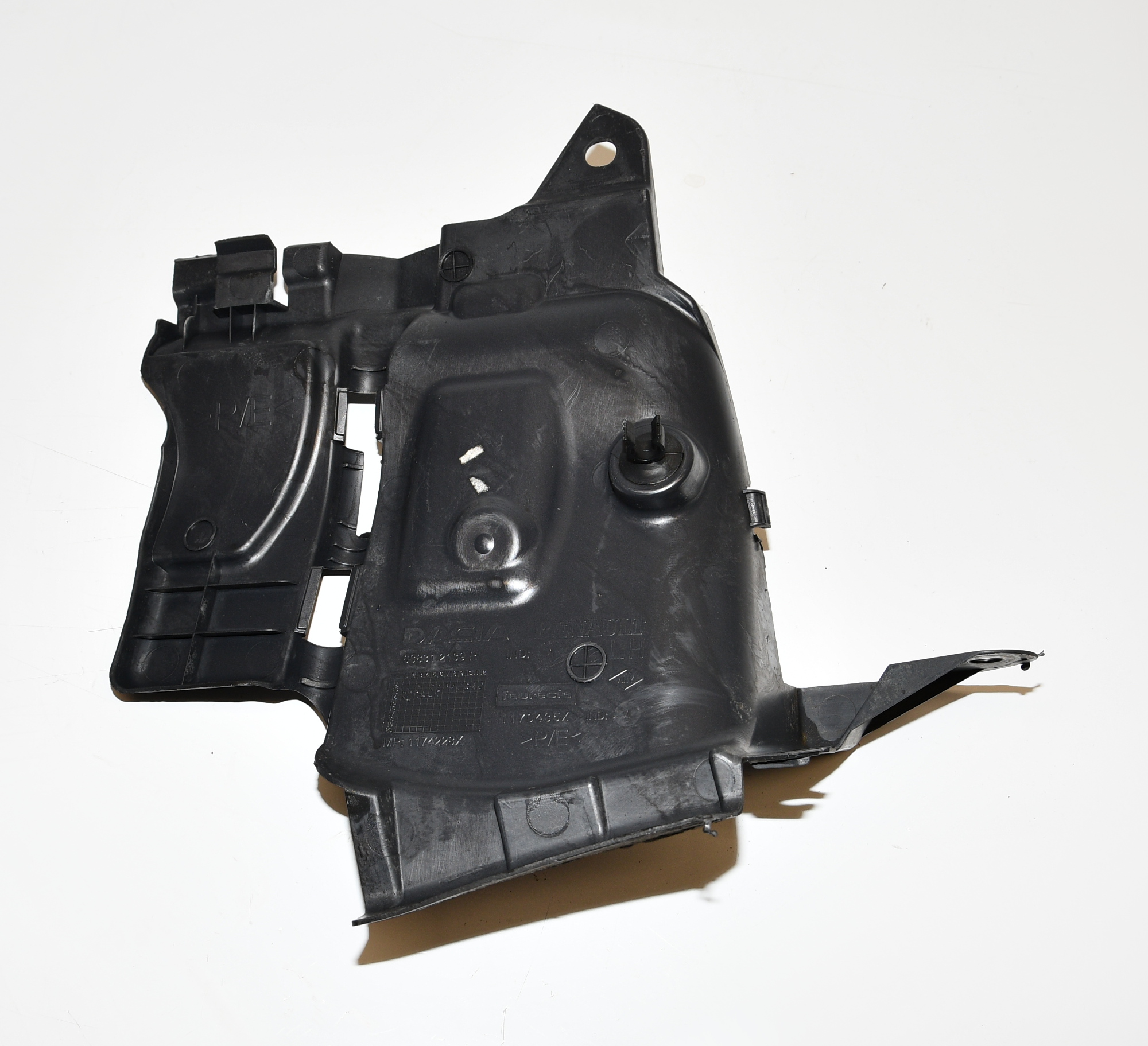 Radhausschale Radhausverkleidung Vorne,Links Abdeckung 638312139R Sandero II 