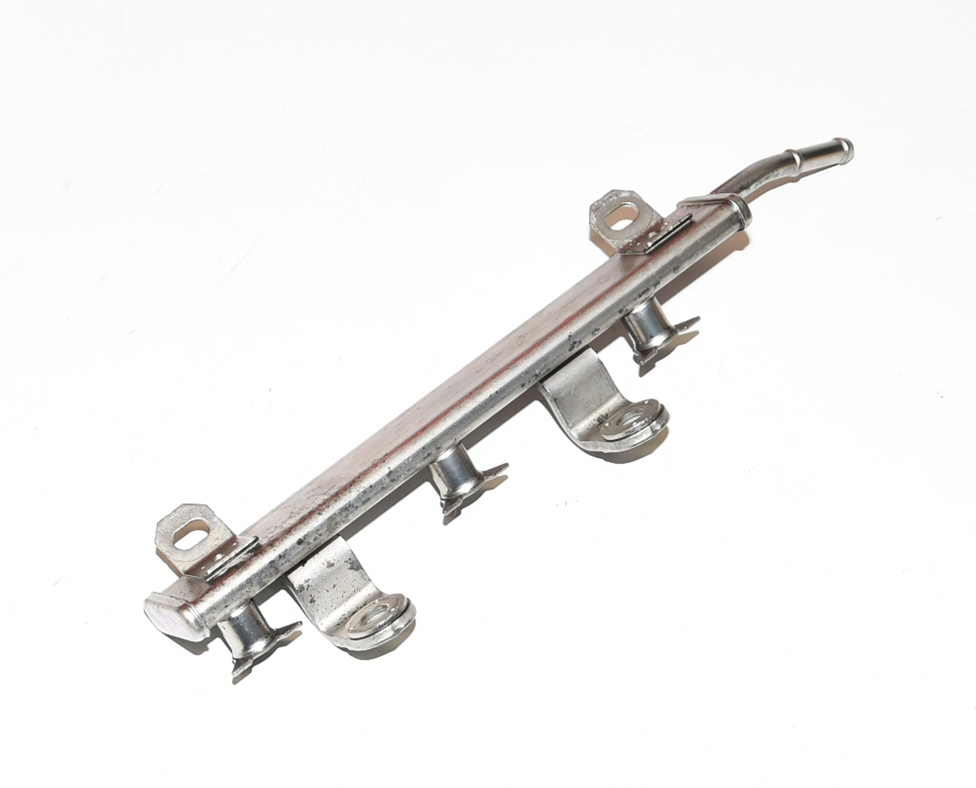 Kraftstoffverteiler Einspritzleiste  15730-51K00 Alto VII 7 Original Suzuki 