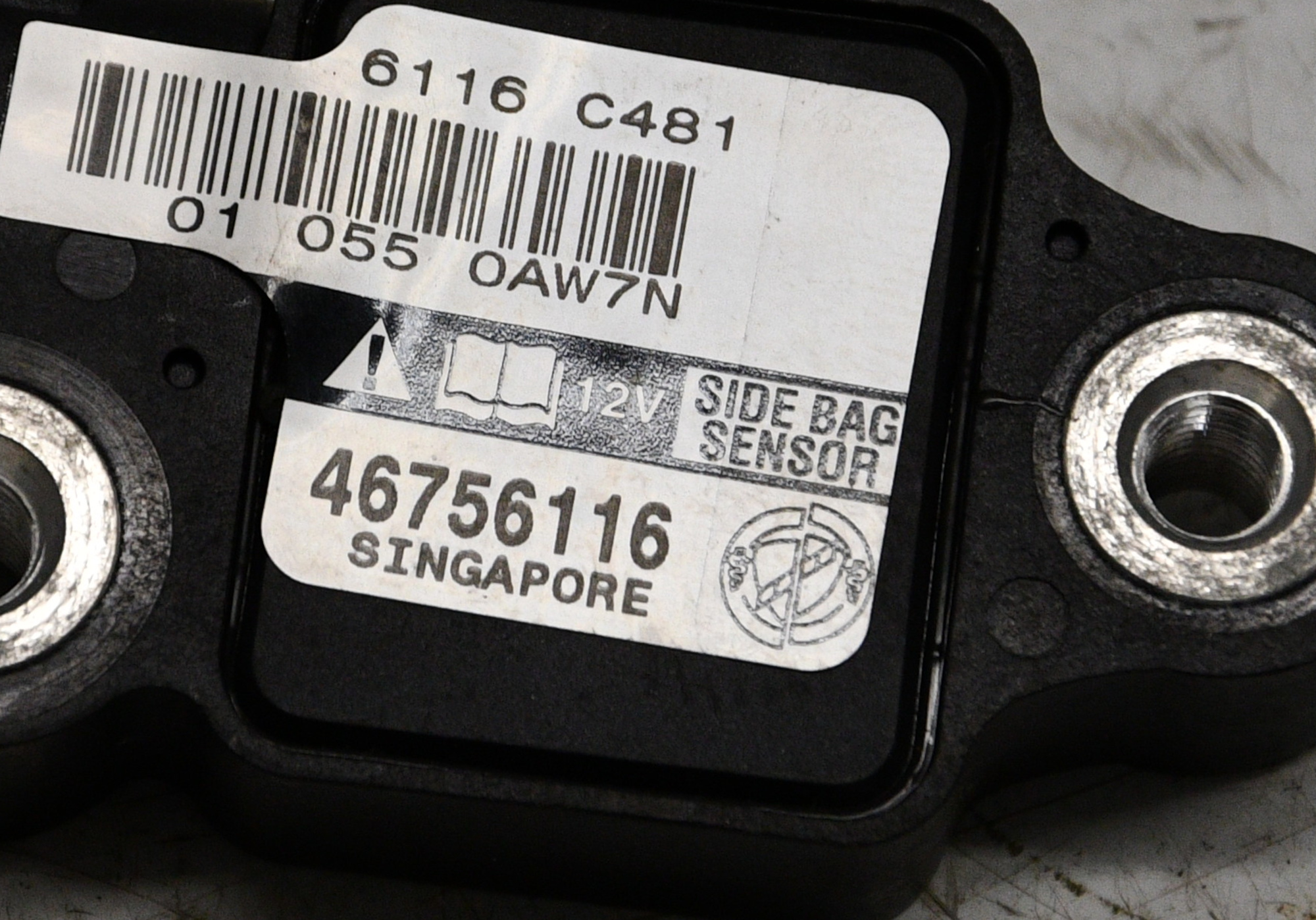 Querbeschleunigungsgeber Crashsensor  46756116 Alfa Romeo 147 Original 