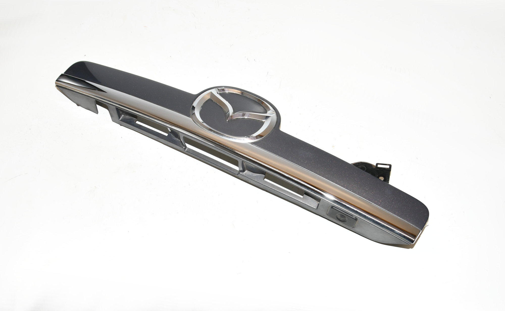 Griffleiste Heckklappe  EH66-50-811 32S Galaxy Grey CX - 7 AWD ER Original 