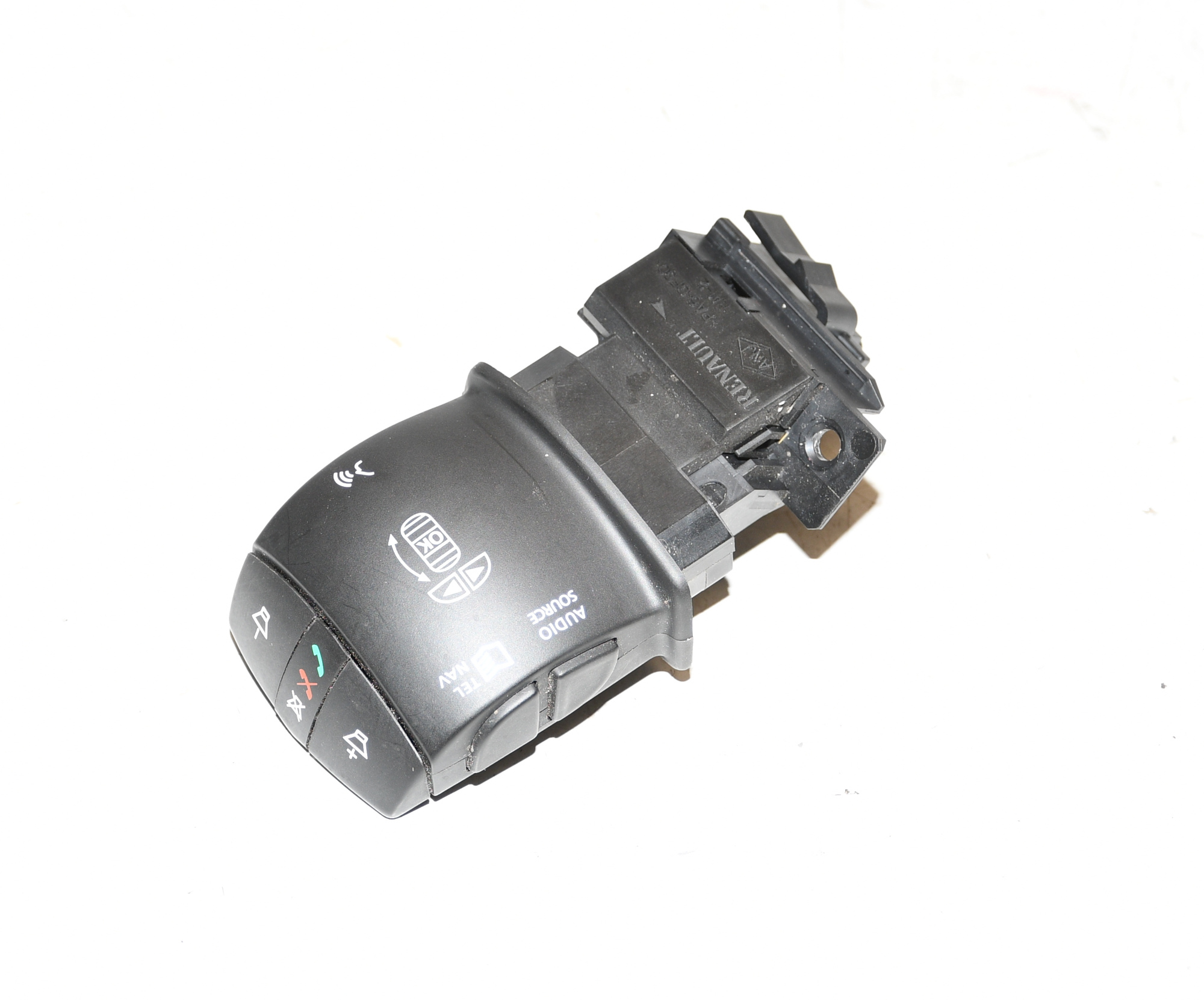 Schalter Bedienung Autoradio  255520014R Megane III Grandtour Original Renault  