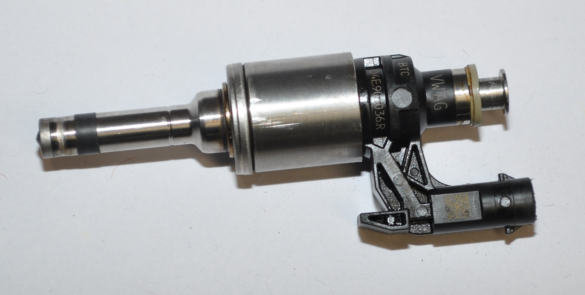 Einspritzventil Einspritzdüse Injektor  04E906036R Golf 7 1,0 TSI CHZC Orig. 