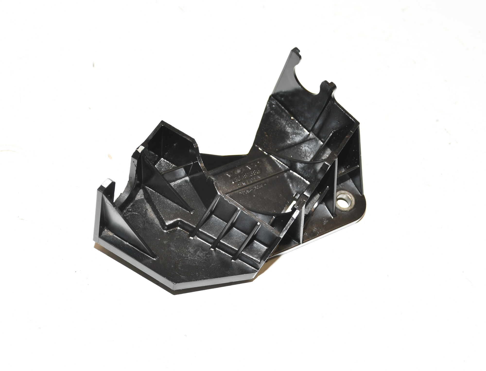 Widerlager Halter Schaltseil am Getriebe  30681386 V50 Original Volvo 