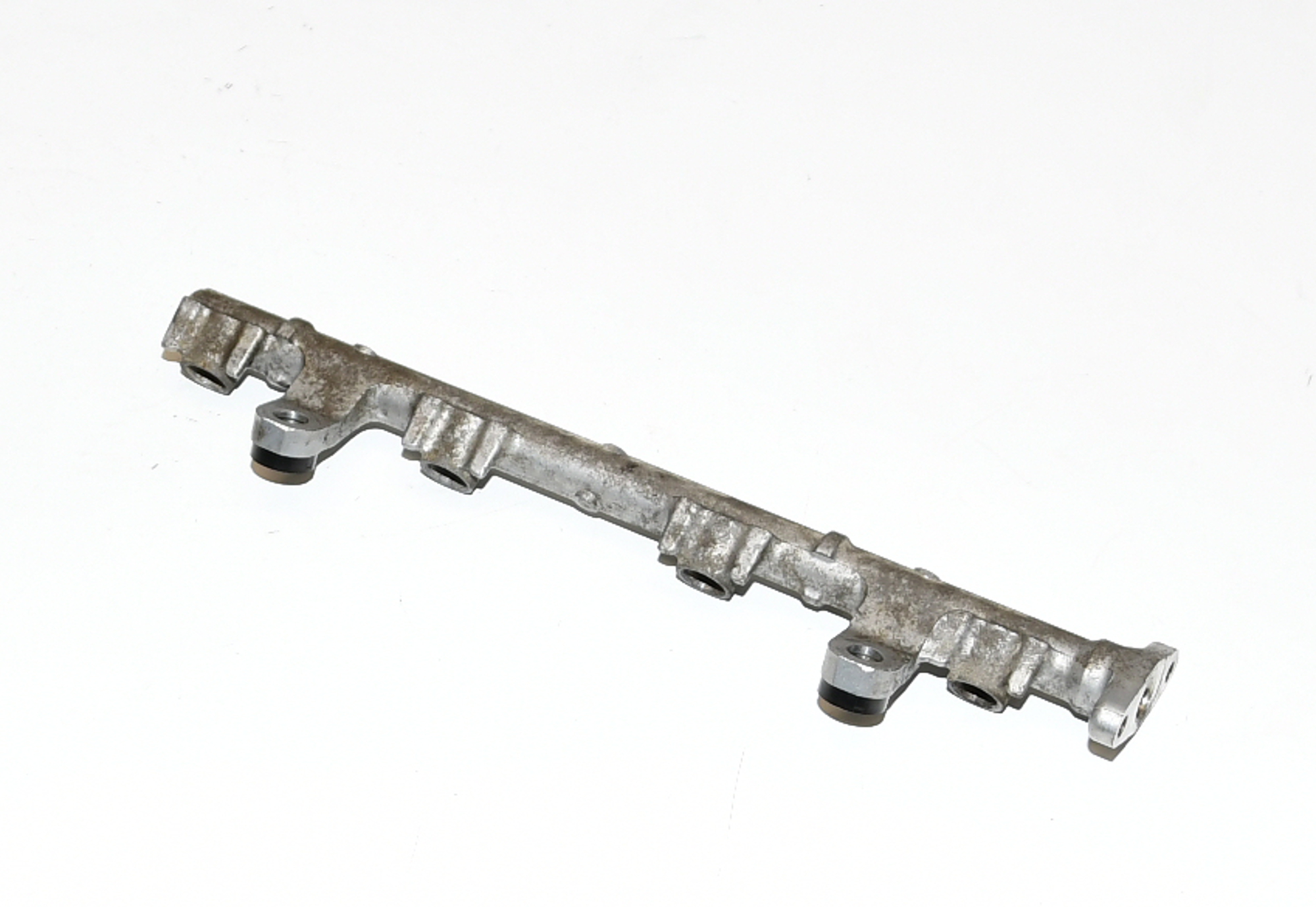 Kraftstoffverteiler Einspritzleiste  2380723021 Yaris P1 Original Toyota 