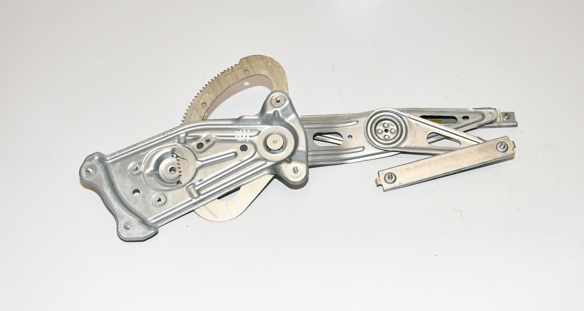 Fensterhebermechanik elektr. ohne Motor Hinten,Rechts 827200006R Original 