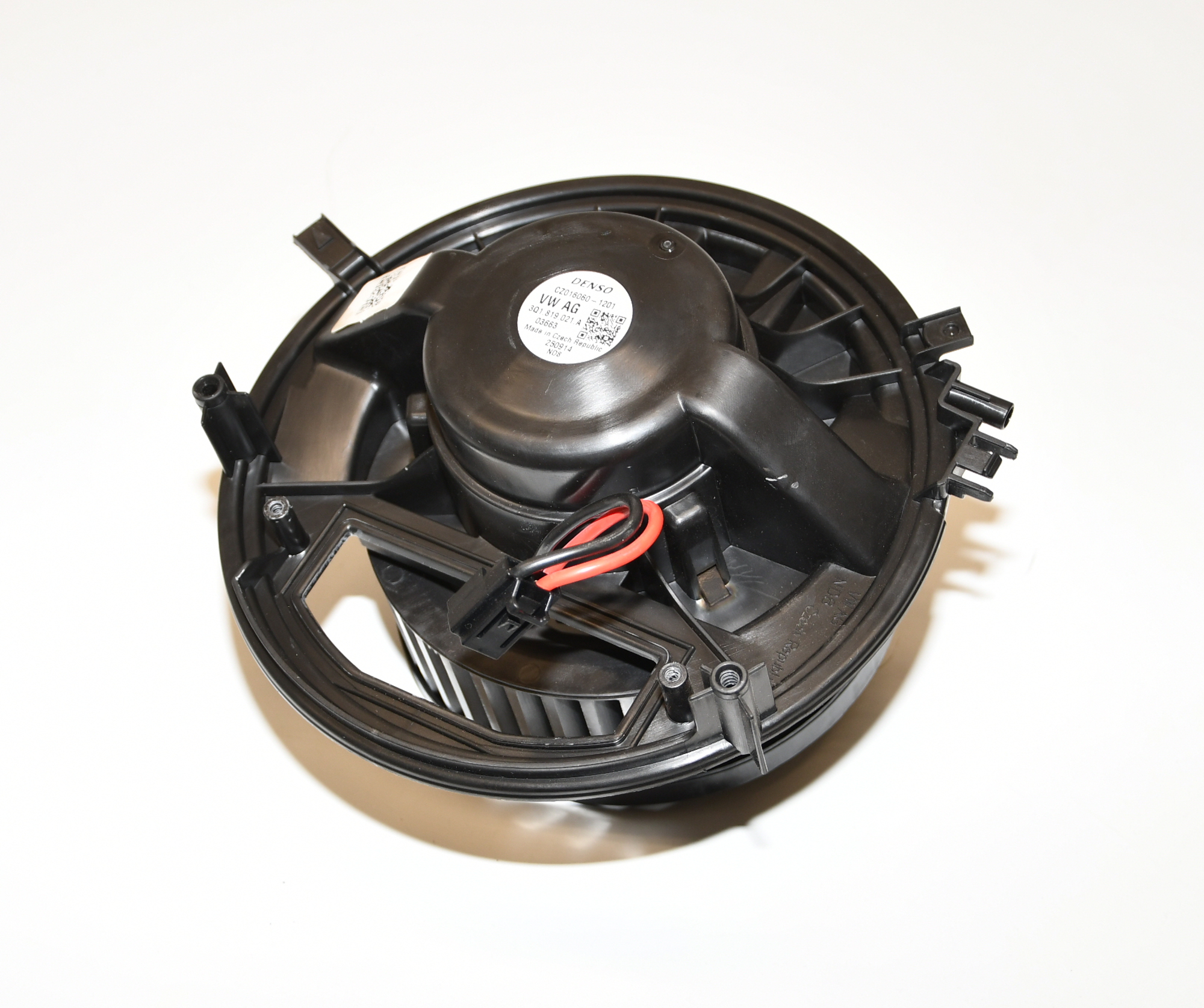 Heizungsgebläse Gebläsemotor Lüftung Heizung  3Q1819021A Passat Variant 3G 
