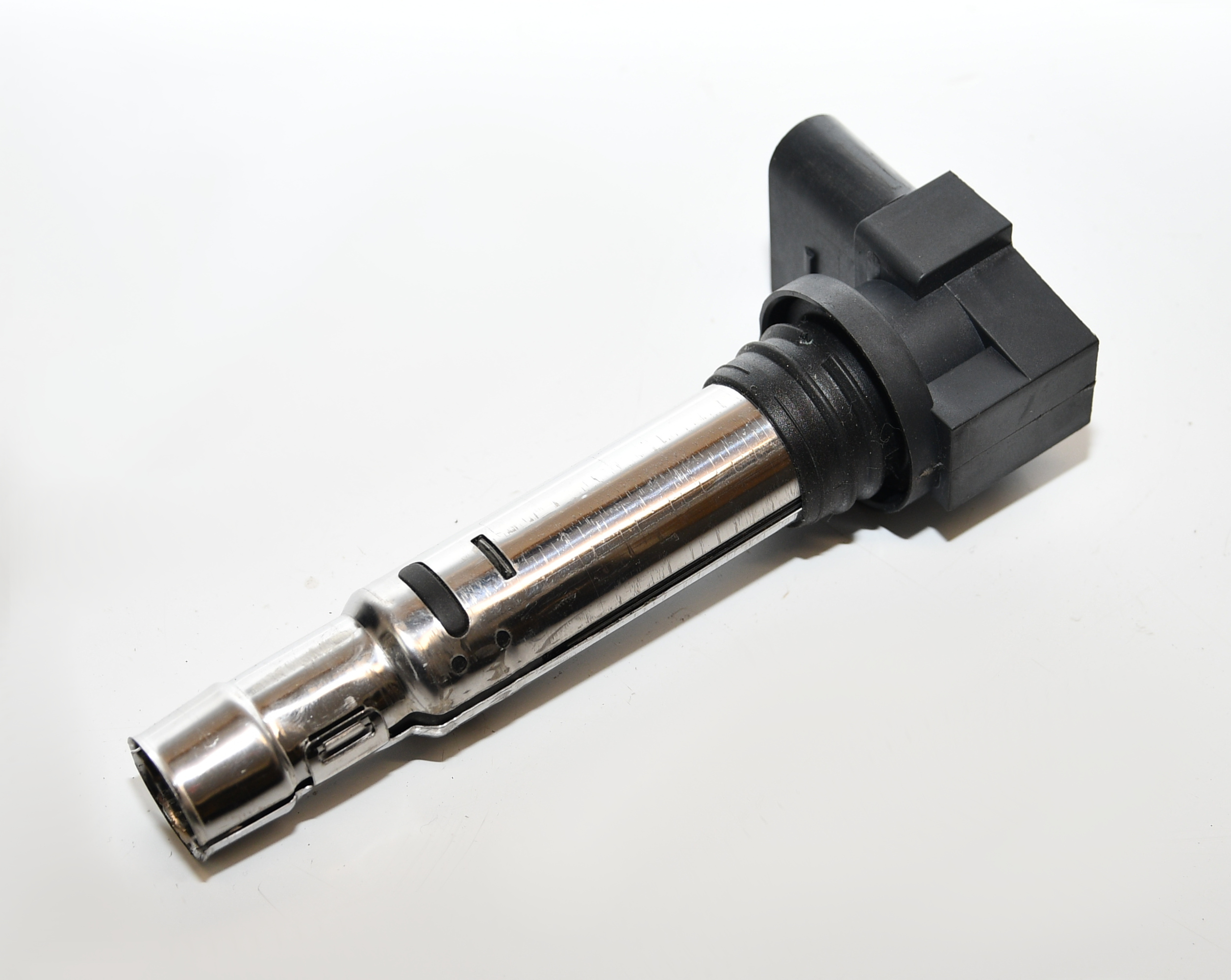Zündspule Zündkerzenstecker  036905715C Golf Plus 1,4l TSI 90KW CAXA Original 