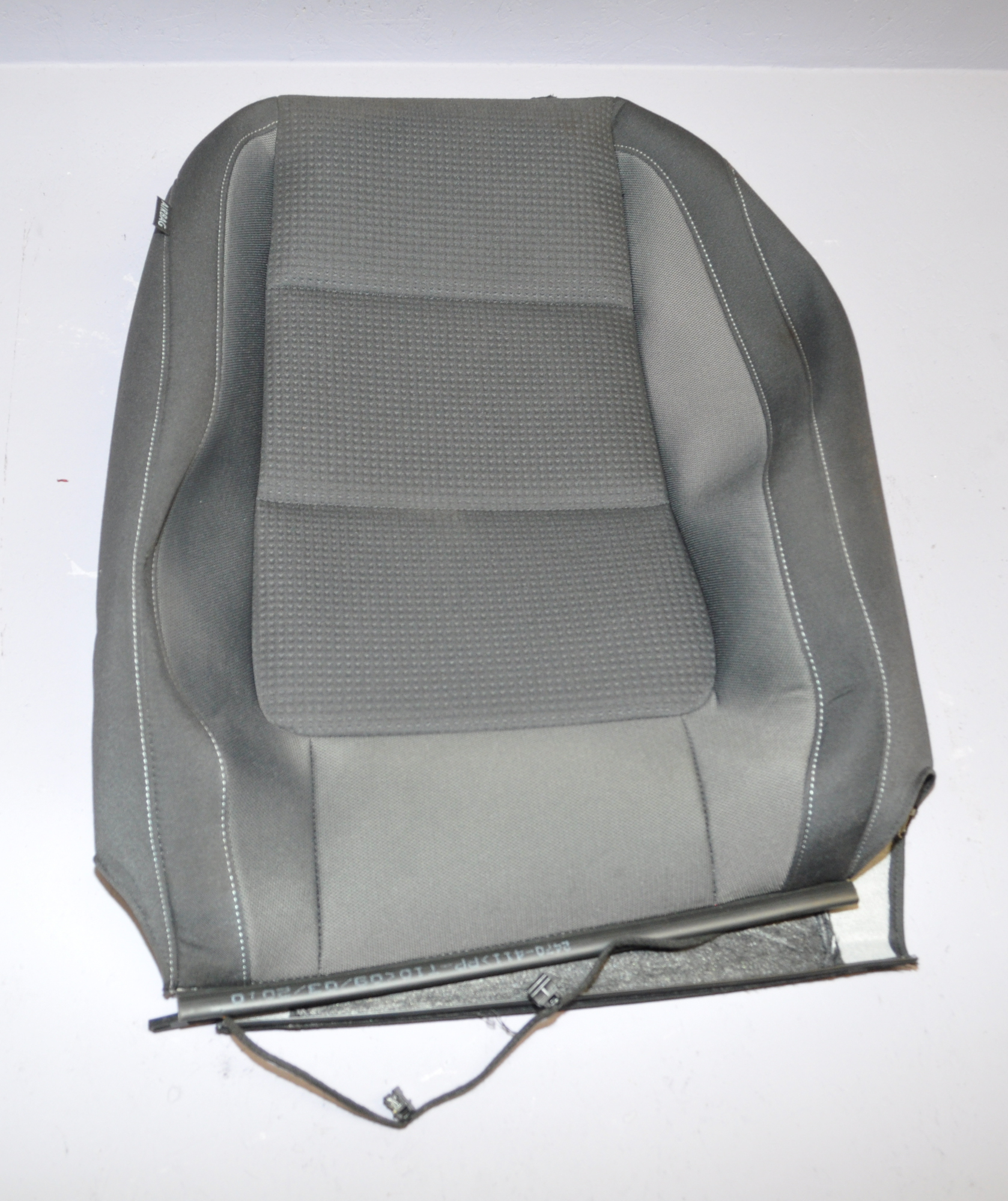 Lehnenbezug mit Sitzheizung Vorne,Rechts 5M0881806L UOT Golf Plus Original VW 