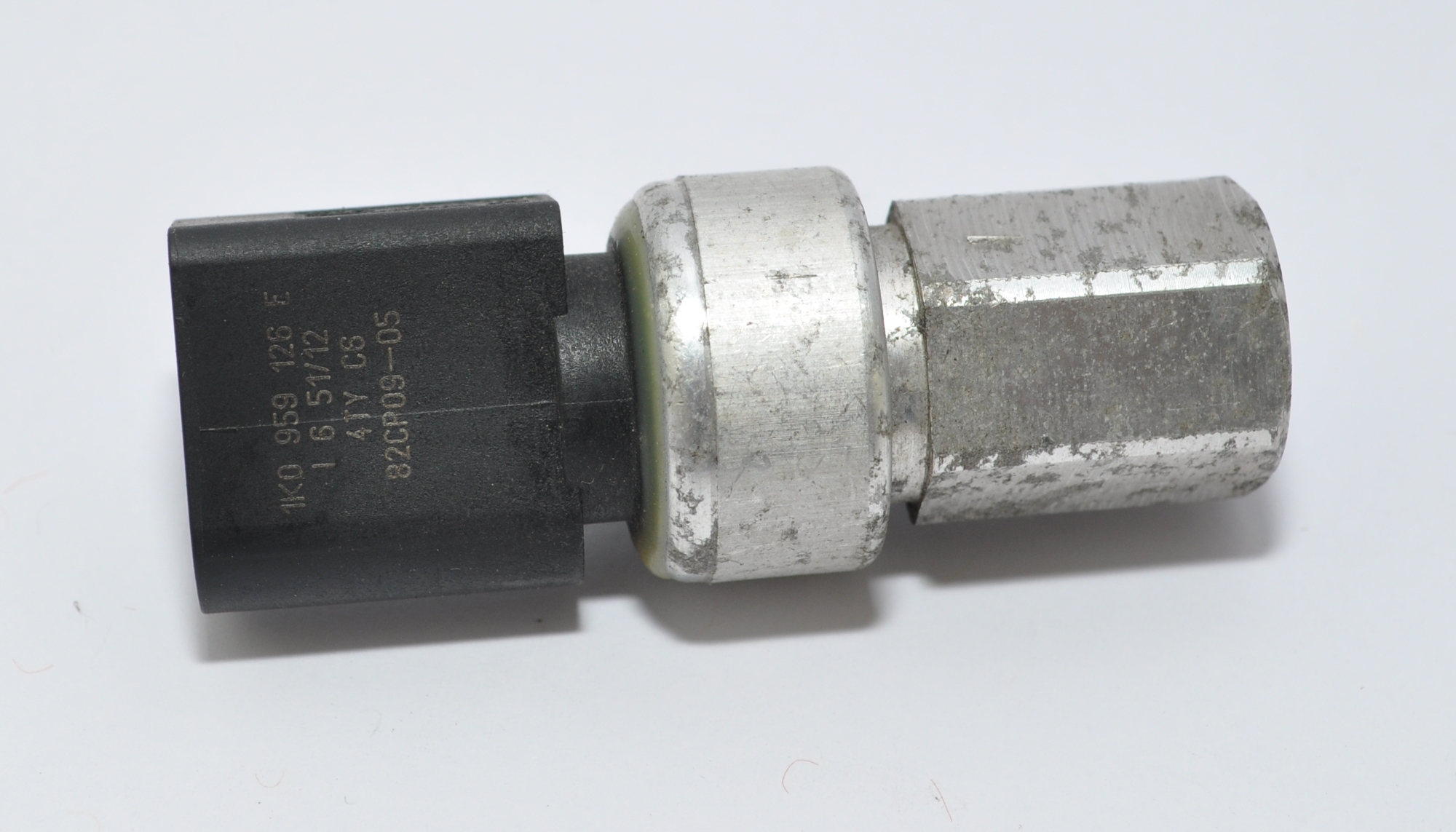 Drucksensor Druckschalter Klimaanlage Klimasensor  1K0959126E Golf 6 Var. Orig. 