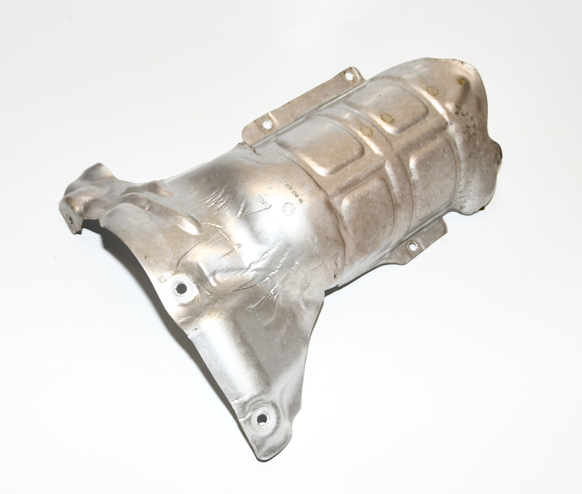 Hitzeschutzblech Warmluftfangblech Warmluftblech  7606650 F20 116I Original BMW 