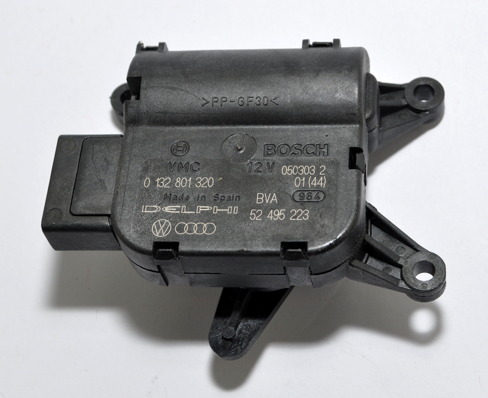 Stellmotor Defrosterklappe Heizungskasten Links 7L0907511C Leon 1P Original 