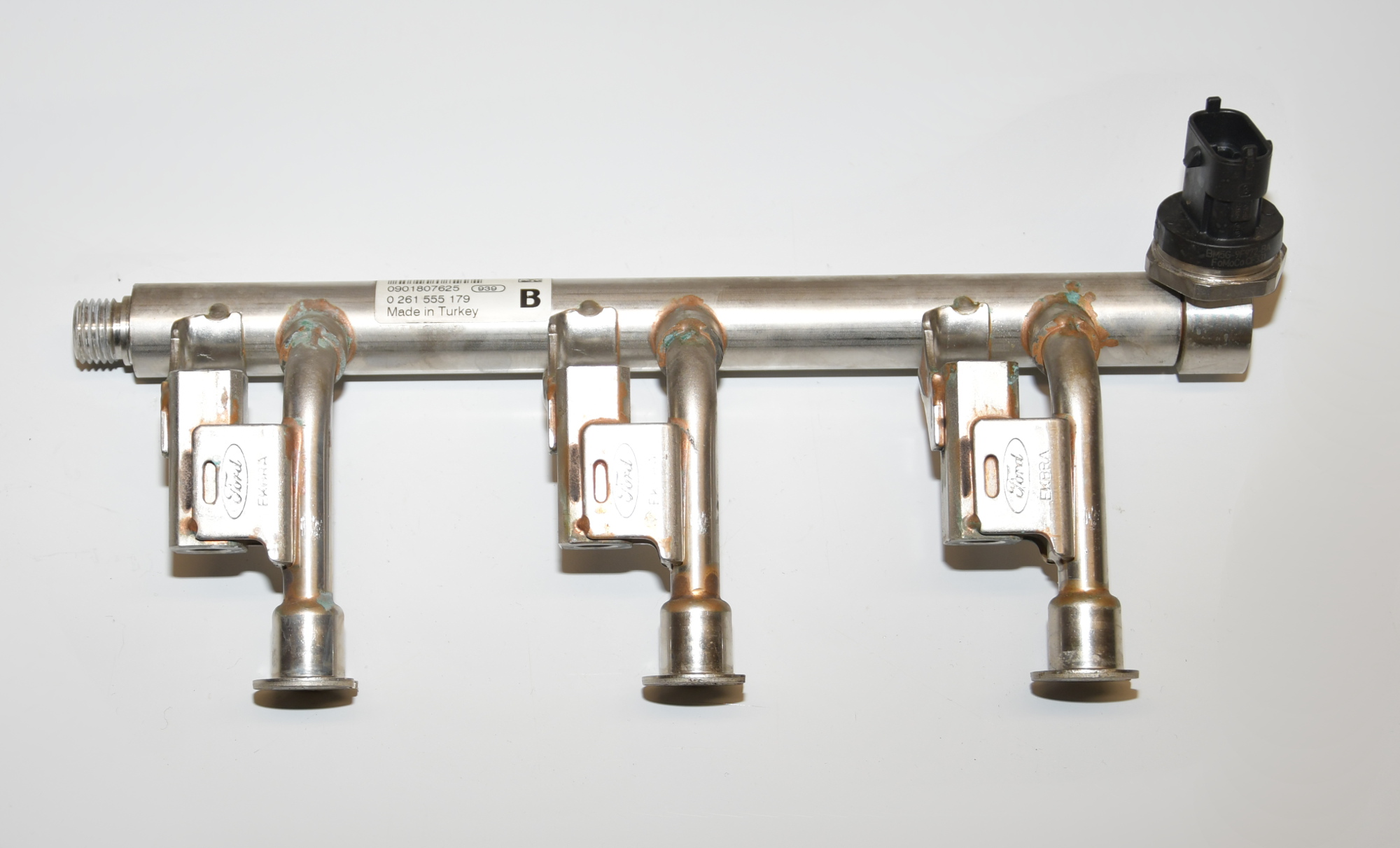 Kraftstoffverteiler Einspritzleiste  DM5G-9H487-AB Focus III Turnier Original 