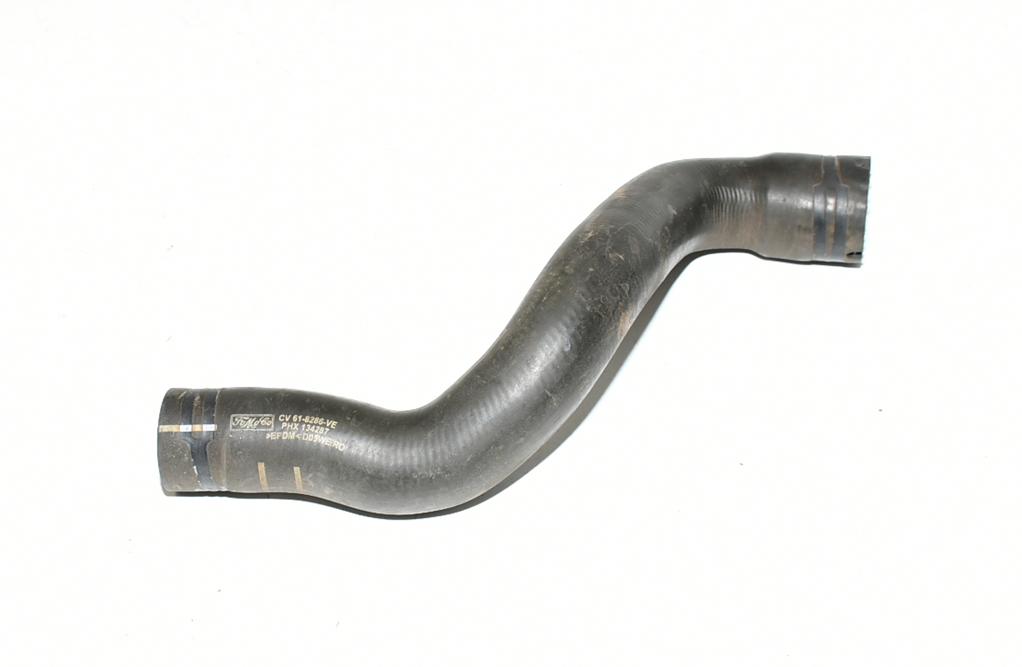 Kühlmittelschlauch Kühlwasserschlauch   CV61-8286-VE Focus 3 III Turnier Ford 