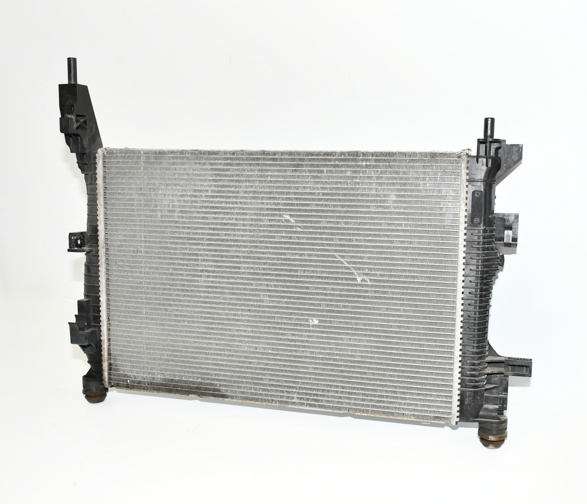 Wasserkühler Kühlmittelkühler Vorne,Mitte CV61-8005-VC Focus 3 III Turnier 