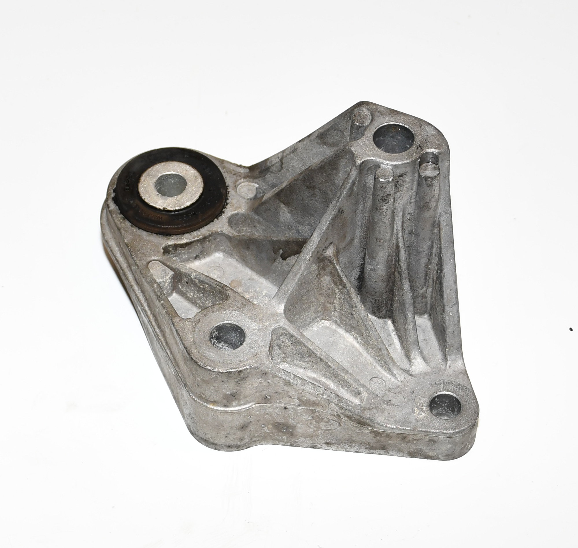 Getriebelager Getriebehalter  AV61-6P093-NA Focus III Turnier CB6 Original Ford 