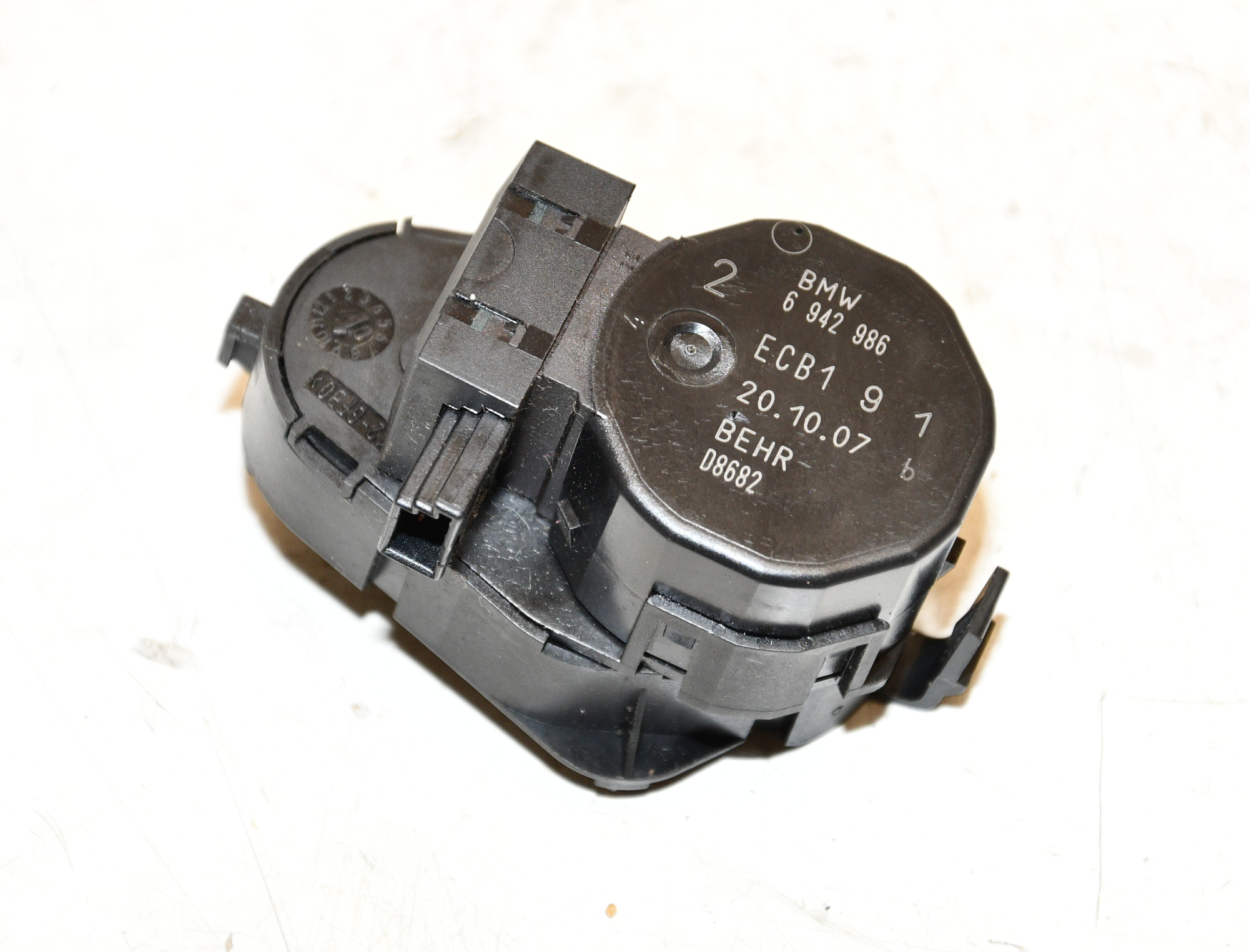 Schrittmotor Stellmotor Rechts Frisch/Umluftklappe 6942986 BMW E60 530I Orig. 